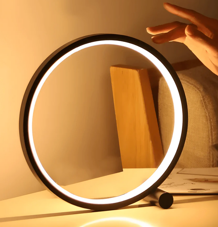 Skanto | Frendorf - Minimalistisk bordlampe med berørings- og dimmefunksjon