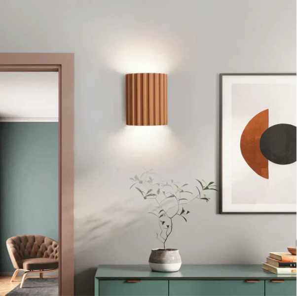 Skanto | Moderne vegglampe laget av harpiks