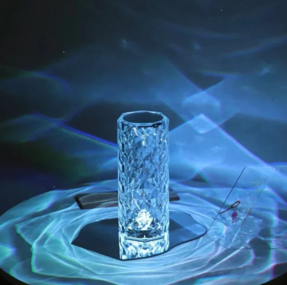 Skanto | LED lampe i krystalldesign