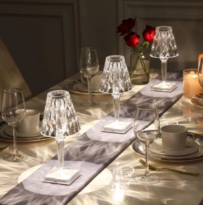 Skanto | Akrylglass Krystall Bordlampe