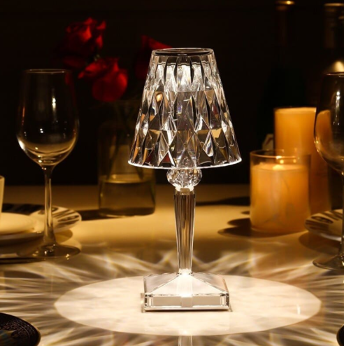 Skanto | Akrylglass Krystall Bordlampe
