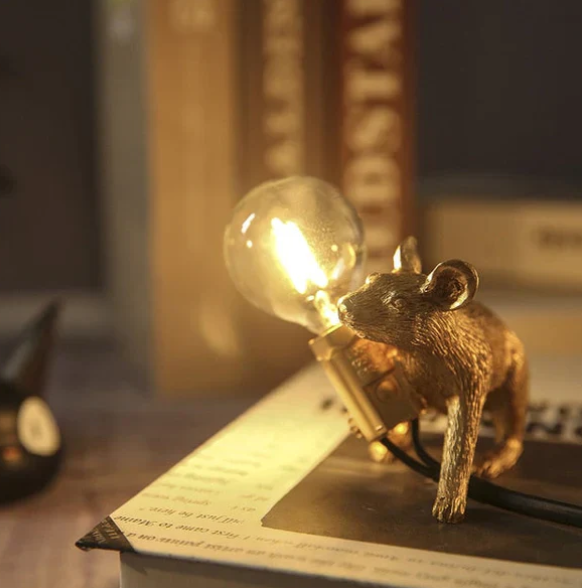 Skanto | Unik Musebordlampe