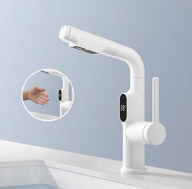 Skanto | SmartFaucet Pro: Intelligent kran med digital skjerm