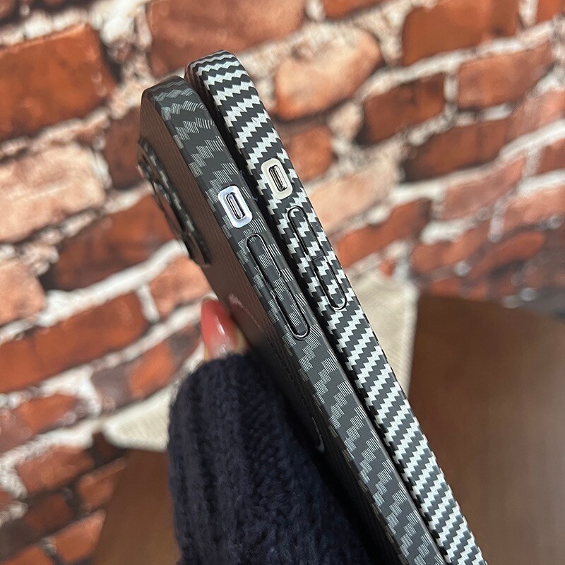 Skanto | Karbonfiber Magsafe Magnetisk iPhone Etui