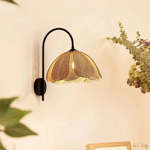 Skanto | LumaFlora - Elegant rotbanglampe - Varm blomsterlig atmosfære