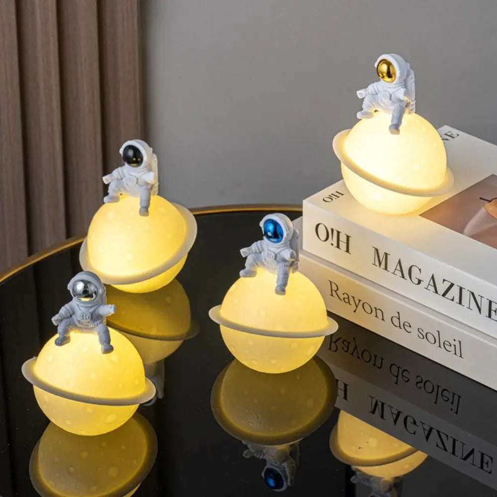 Kosmisk LED Skrivebordslampe