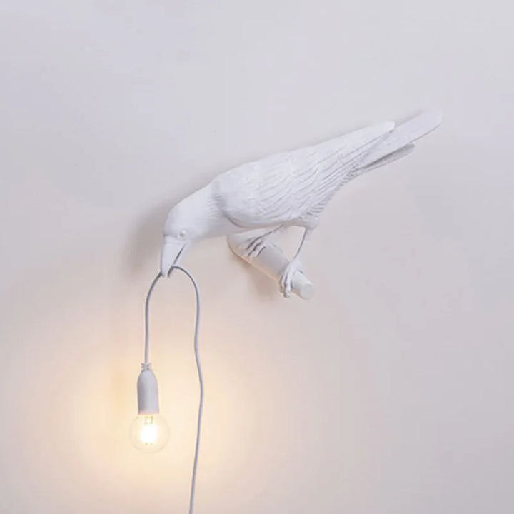 Skanto | Moderne Lucky Bird Bordlampe – Kreativ Resin Dyre Design for Soverom og Stue