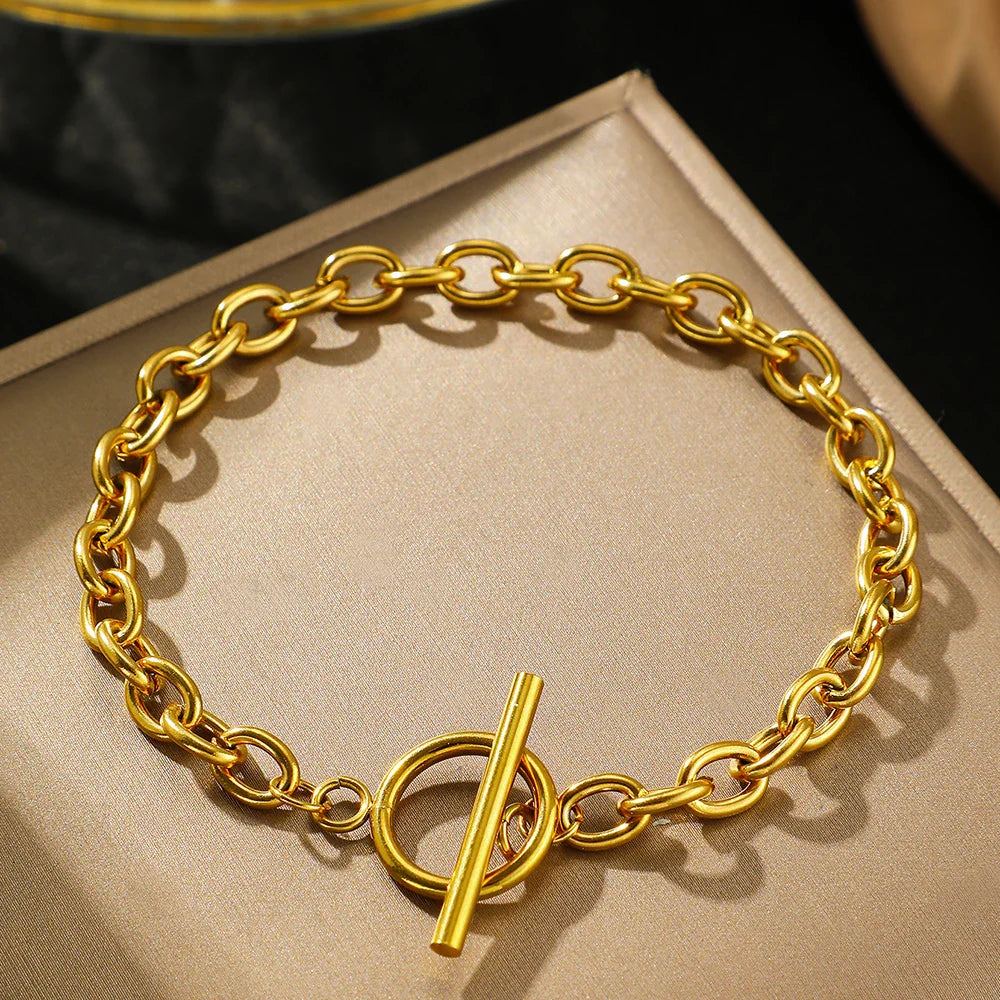 Skanto | Elegant papirklips sirkel bar lås armbånd