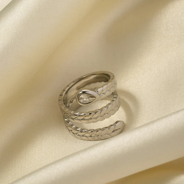 Skanto | Triple Wrap Diamond Eye Leaf Textured Ring