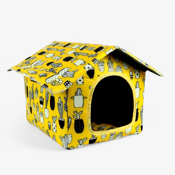 Weatherproof Animal House "CozyNest" for Cats and Small Dogs | Skanto