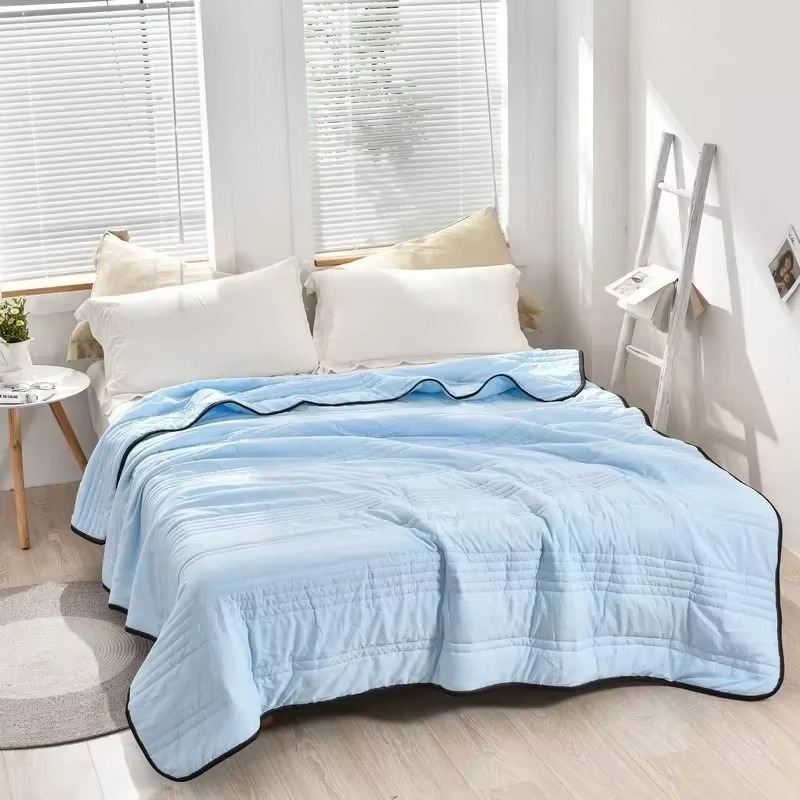Skanto | Sommer Lett Quilt Solid Farge Helårs Comforter for Dobbeltseng