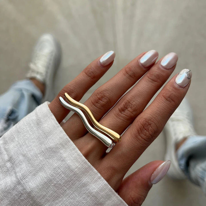 Skanto | Distinkt Bar Ripple Ring