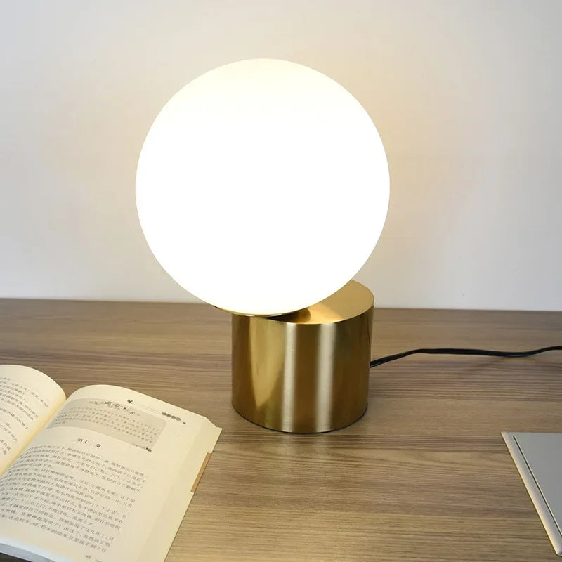 Tilted Globe Light Skanto