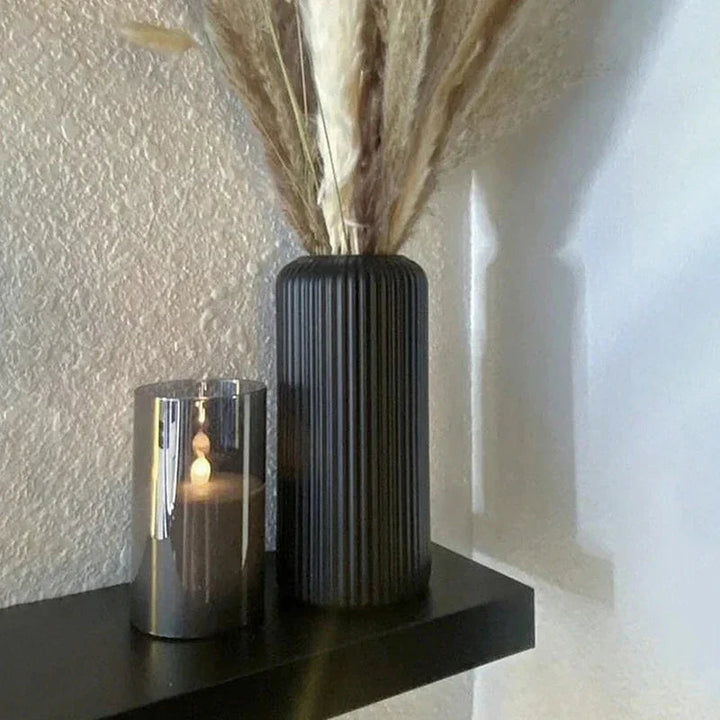 Skanto | LineaForm Moderne Keramikkvase – Kunstneriske Striper Dekorasjon