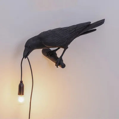 Skanto | Moderne Lucky Bird Bordlampe – Kreativ Resin Dyre Design for Soverom og Stue