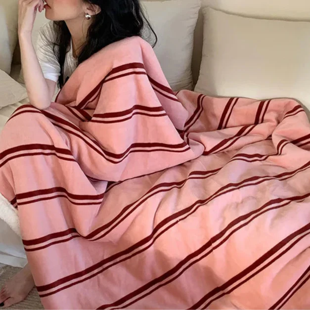 Stripe Sofa Throw | Skanto