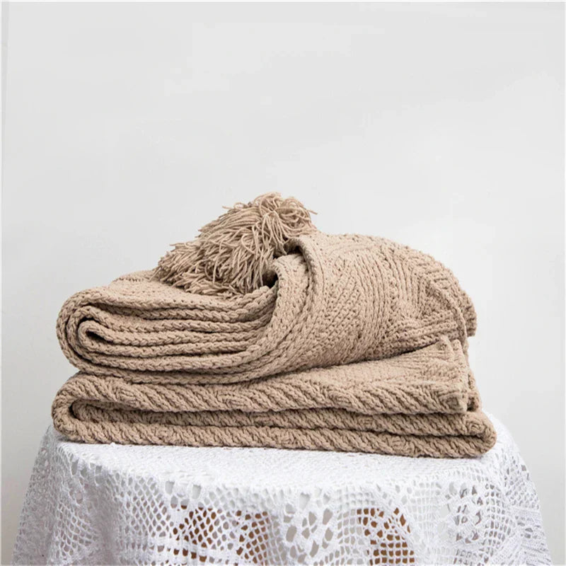 HeartCozy Blanket – Luxe Chenille Blanket with Heart Fringes Skanto