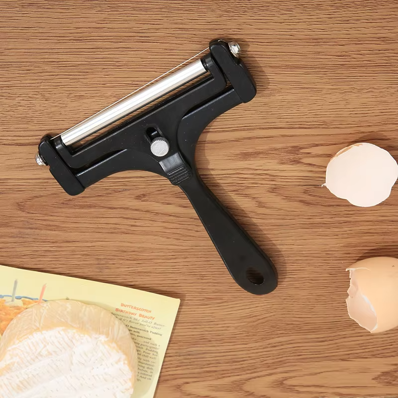 Skanto | Premium Rustfritt Stål Osteskiver med Justerbar Tykkelse og Ekstra Tråder