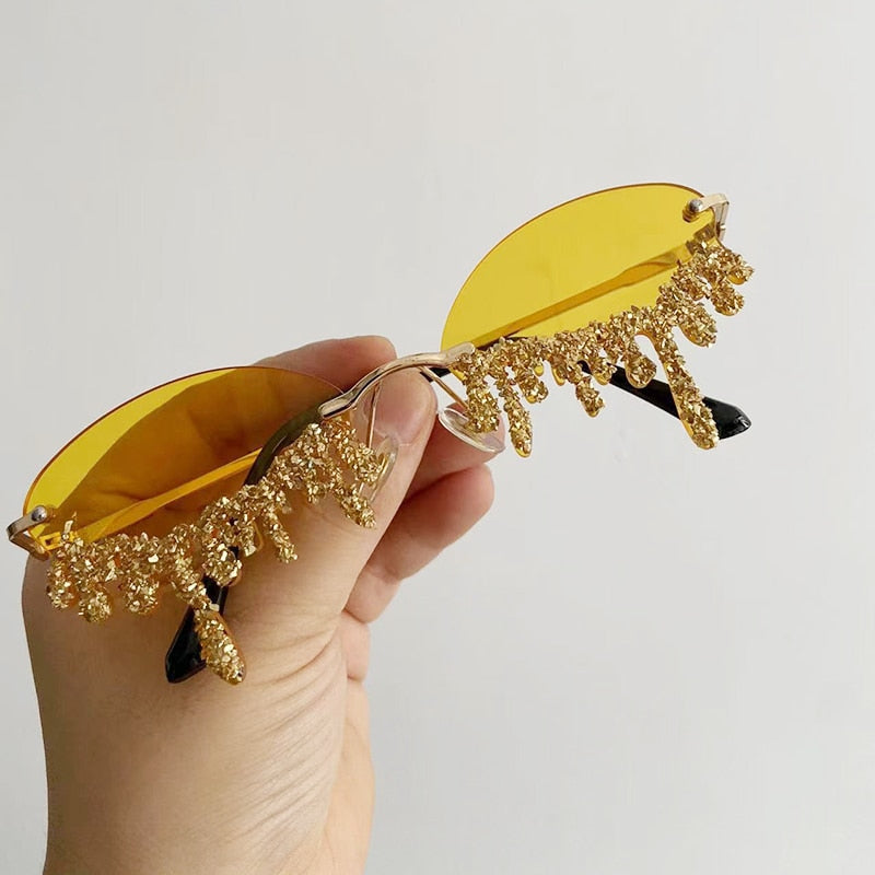 Cry me a Glitter' Sunglasses | Let the festival season begin! | Skanto