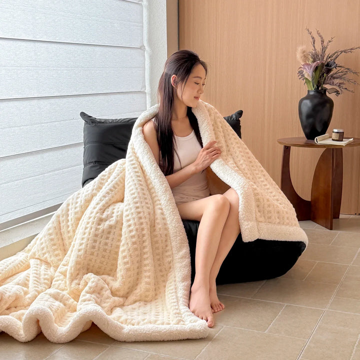 Skanto | Vinter Drøm Teppet – Dobbel Lag Fleece Teppet med Lamull Utseende | Ultra Varmt, Mykt & Hudvennlig | For Sofa, Seng & Kalde Vinterdager