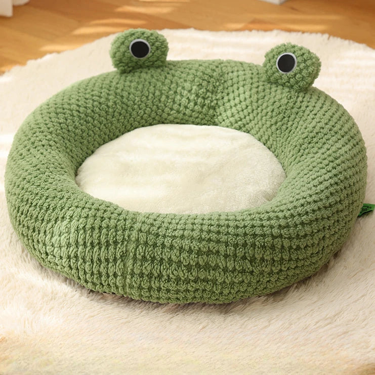Skanto | Pet Cave FroggiHome | Plush Frog Design | Semi-Lukket & Rund | 40–50 cm | For Katter & Små Hunder
