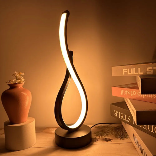Skanto | Lumoara LED Bordlampe | Dimmbar | 3 Lysfarger | Moderne Design