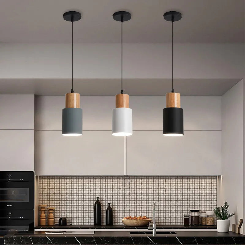Skanto | Nordisk LED Pendellamper Laget av Metall og Tre - Moderne Hengende Lamper for Spisestue og Kjøkken