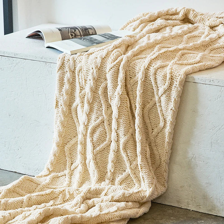 HeartCozy Blanket – Luxe Chenille Blanket with Heart Fringes Skanto