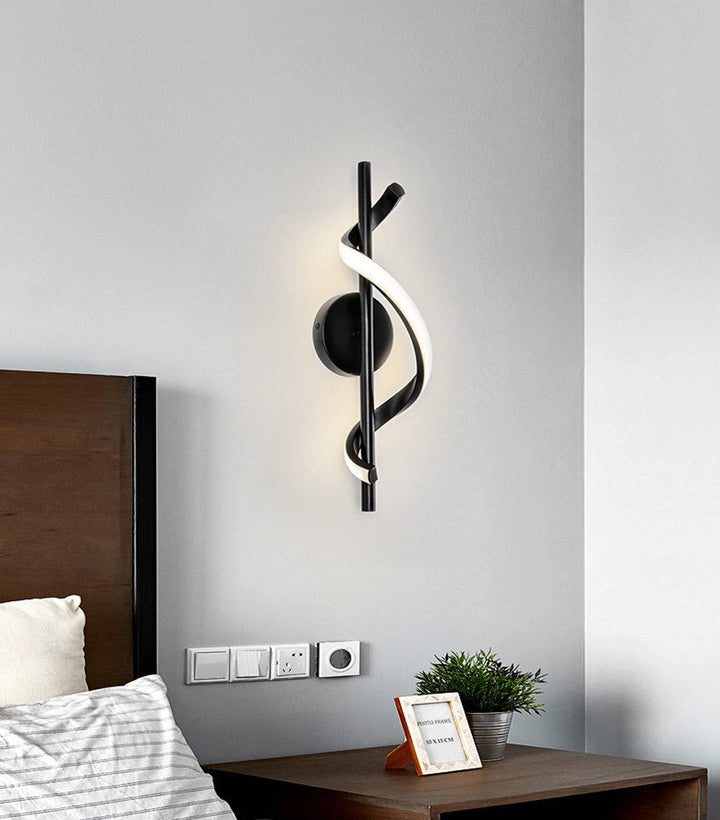 Skanto | SpiralLume – Minimalistisk LED Vegglampe med en Moderne Kante