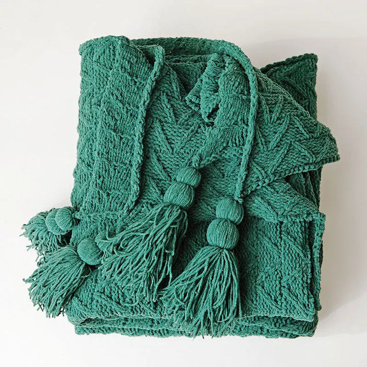 HeartCozy Blanket – Luxe Chenille Blanket with Heart Fringes Skanto