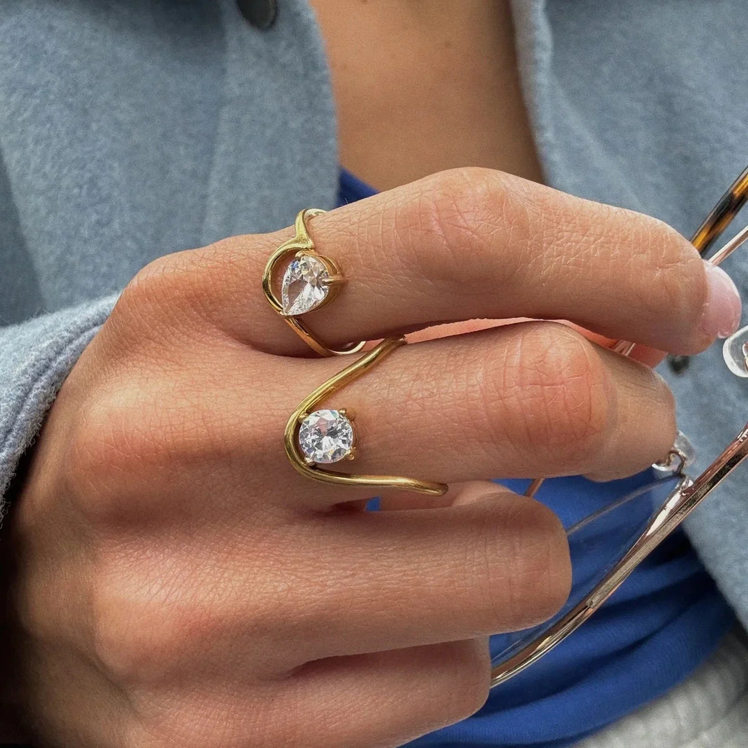 Skanto | 18k Uregelmessig Vri Diamant Ring