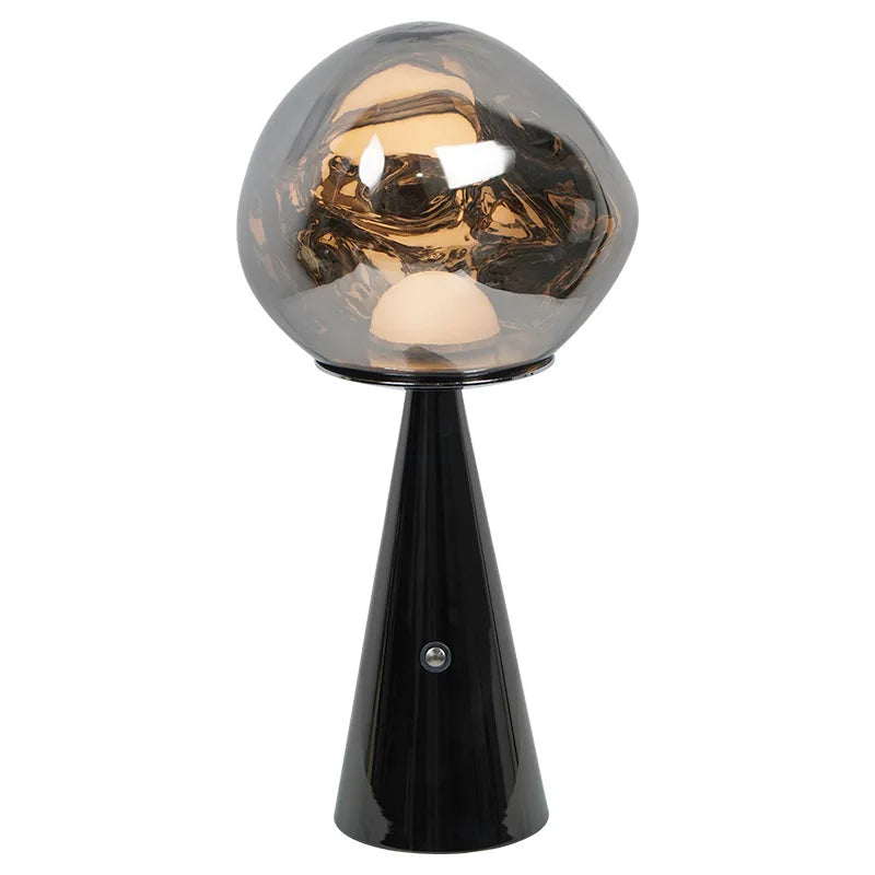 Moderne Mini Bordlampe i Lava Design med LED Lys - Dekorativ Lampe for Stue, Soverom & Kontor | Skanto