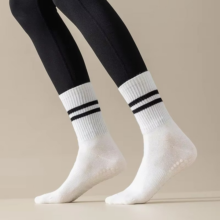 Skanto | Unisex Mid-Calf Stripete Yogasokker - Rutsje-frie, Svettsugende, Luktkontroll