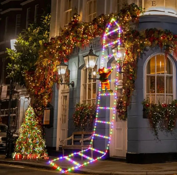 Skanto | Vinterlys | LED Juledekorasjon | Klatrende Julenisse med Stige | 1,5 m / 3 m | 8 Lysmoduser | USB