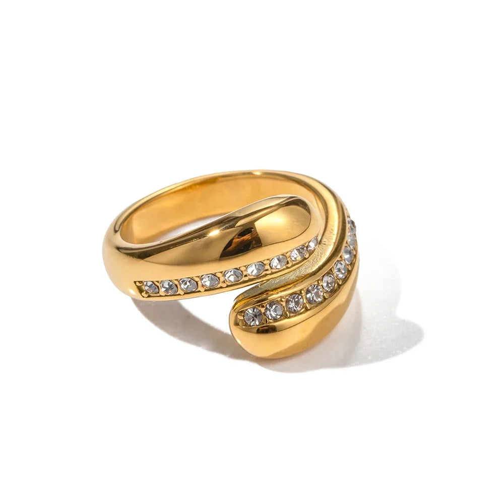 Skanto | Chunky Diamond Accented Wrap Ring