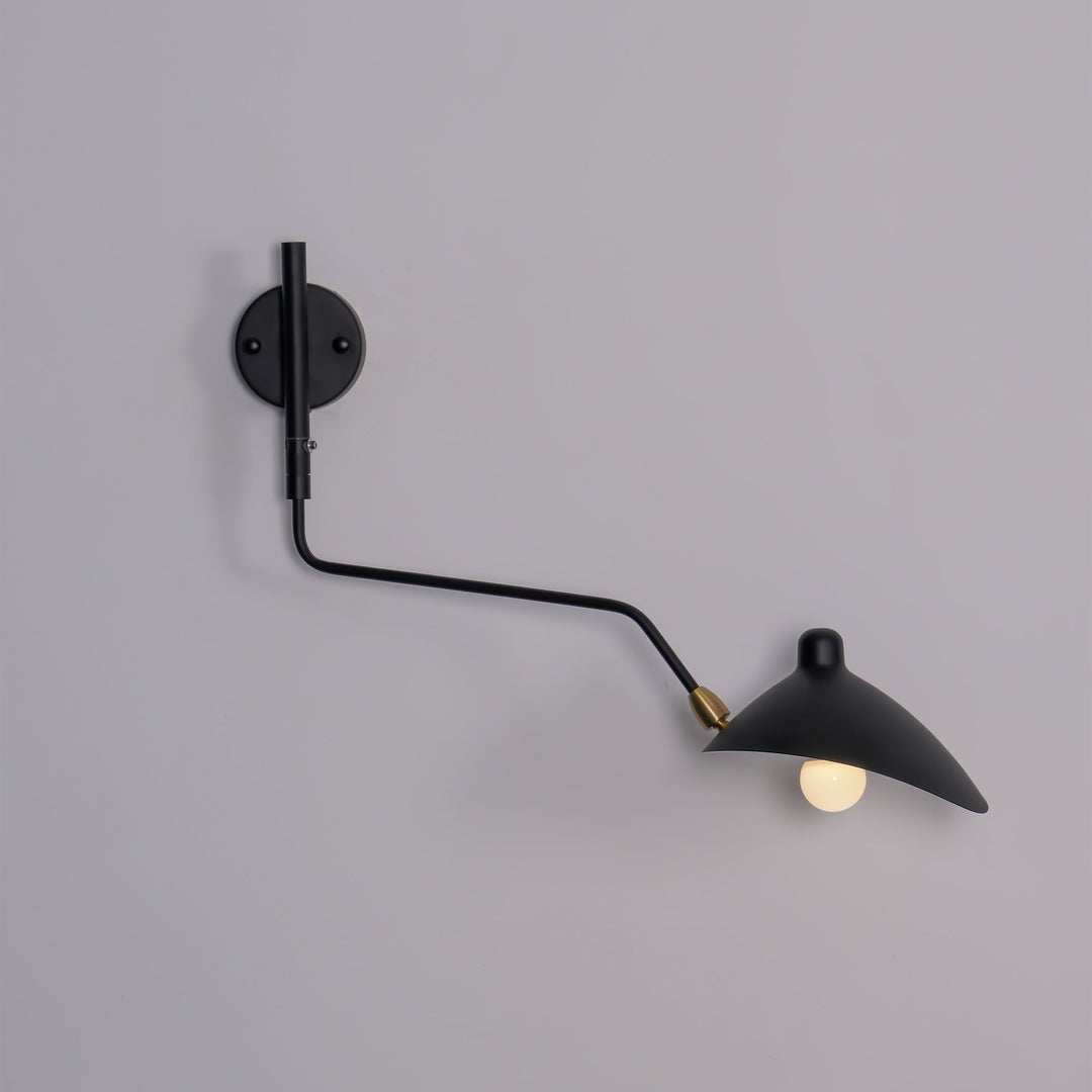 Skanto | Serge Mouille Vegglampe
