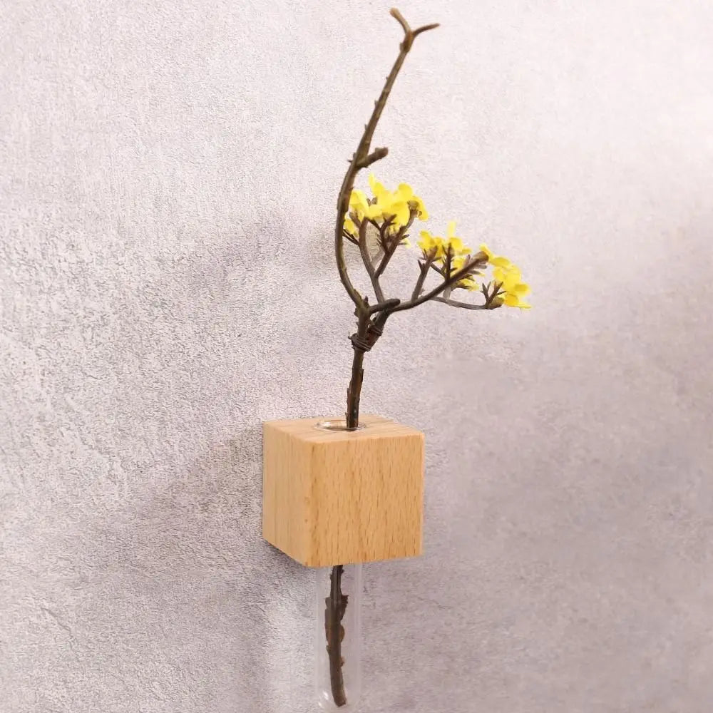 Skanto | Magnetisk Blomsterrør Vase av Tre