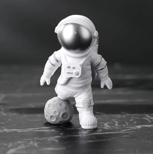 Skanto | Harpiks Astronaut Figur Statue Rom Reisende Skulptur Utdanningsleketøy Skrivebordsdekorasjon Astronaut Modell For Barn Gave
