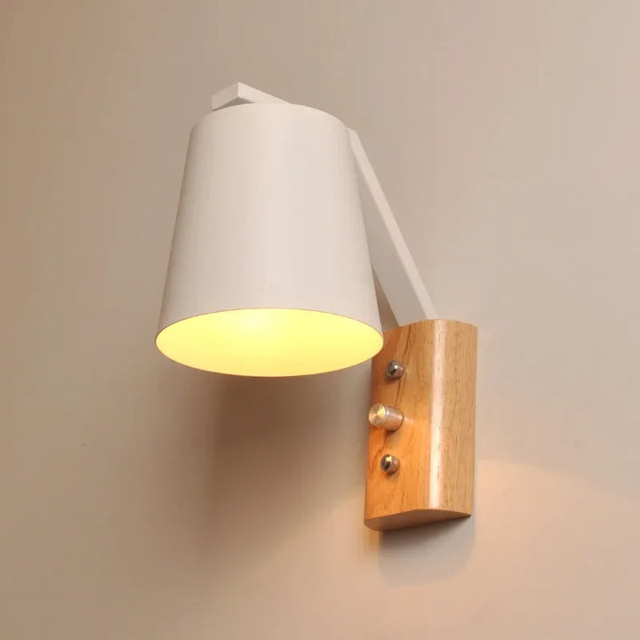 WoodGlow Light – LED Vegglampe for Soverom Skanto