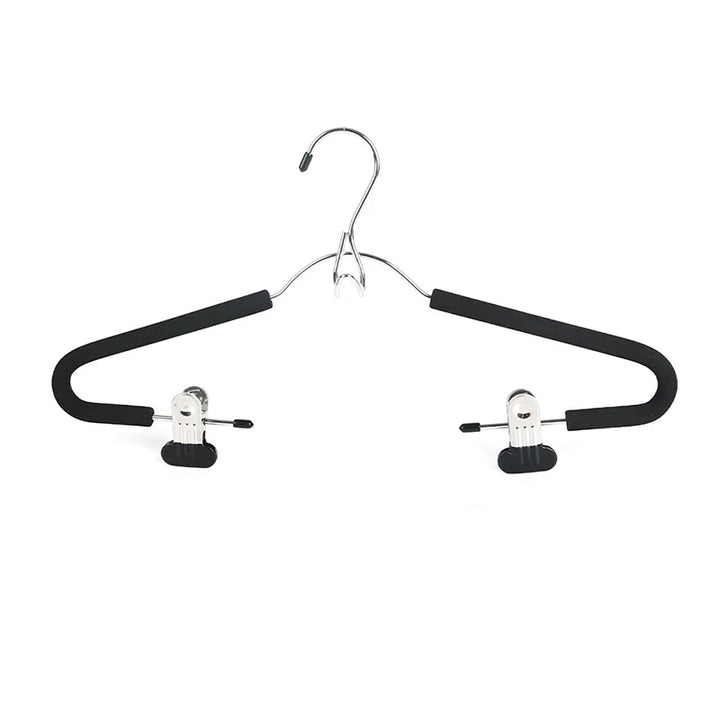 Skanto | Plassbesparende Design Stable Kleshengerset