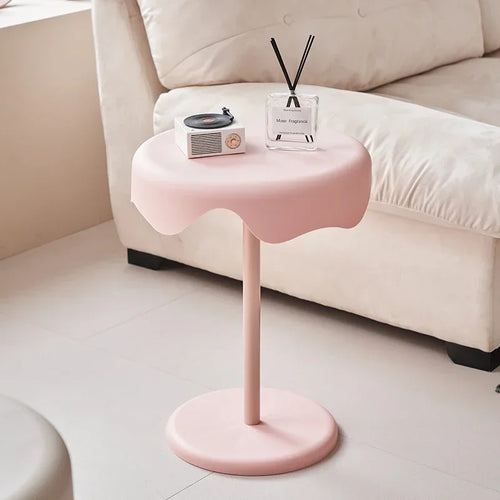 Skanto | Liten Sidesofe med Minimalistisk Design for Stue og Soverom