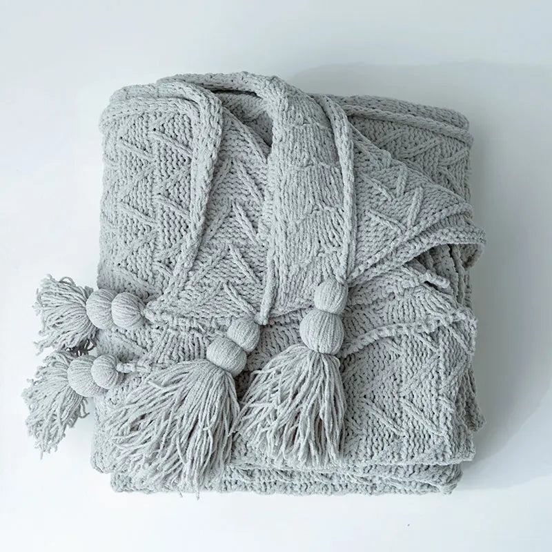 HeartCozy Blanket – Luxe Chenille Blanket with Heart Fringes Skanto