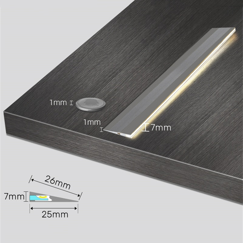 Usynlig overflate aluminium tynn lysplate | Skanto