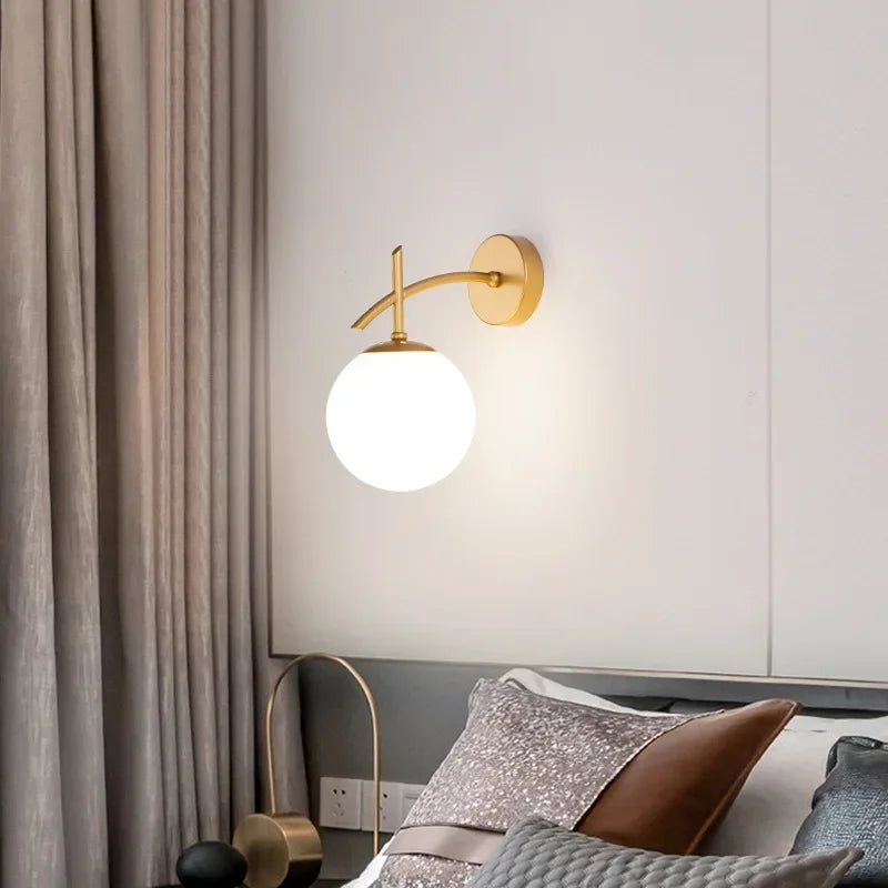 LumiSconce – Svart Gull Glass Vegglampe Skanto