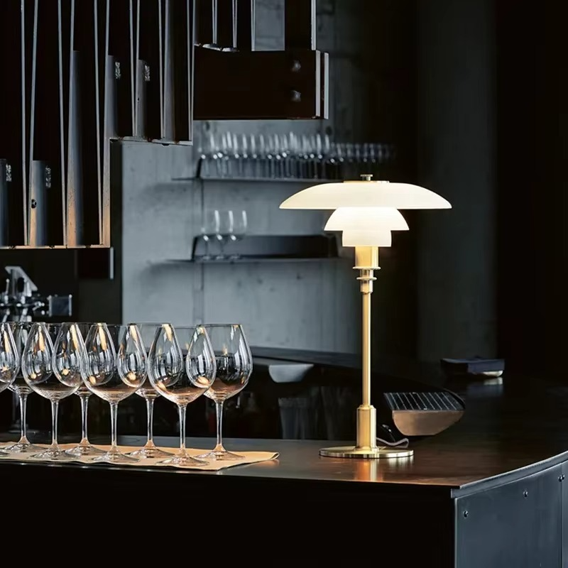 Skanto | Skandinavisk Designer Bordlampe Minimalistisk