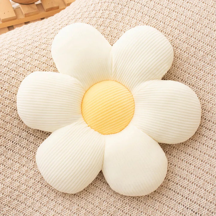 Daisy Plush Cushion | Skanto
