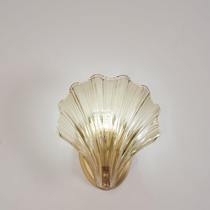 Shell vegglampe - Bring maritim eleganse inn i hjemmet | Skanto