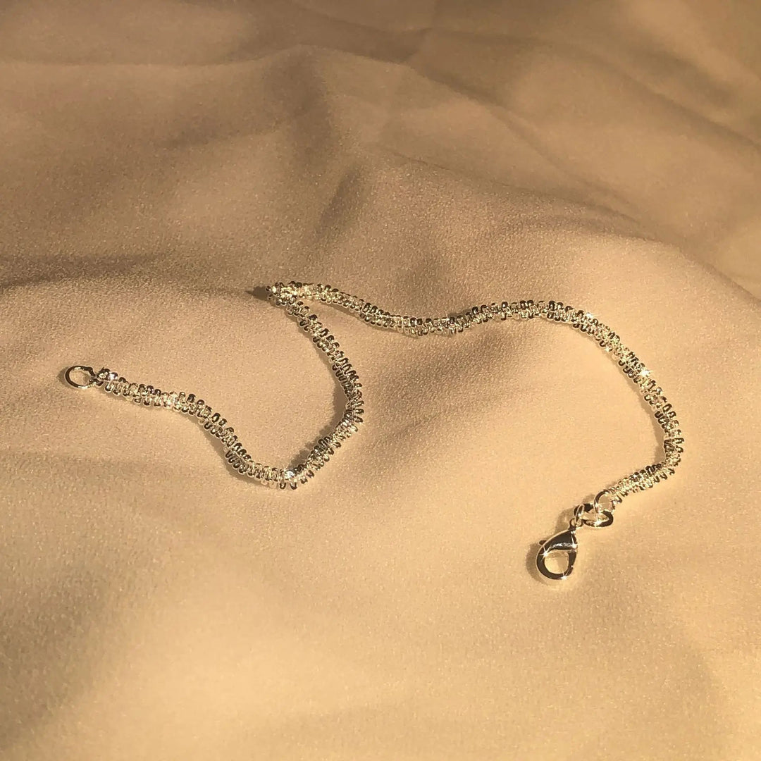 Skanto | Flytende Sølvarmbånd – 925 Sterling Sølv Armbånd Inspirert av Vann
