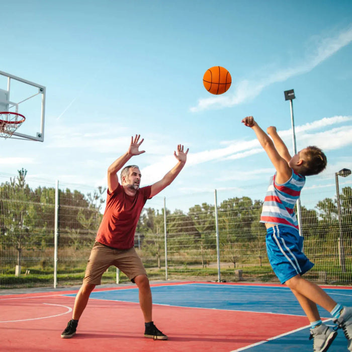 Skanto | SilentHoop Basketball - Spill stiltende innendørs og utendørs