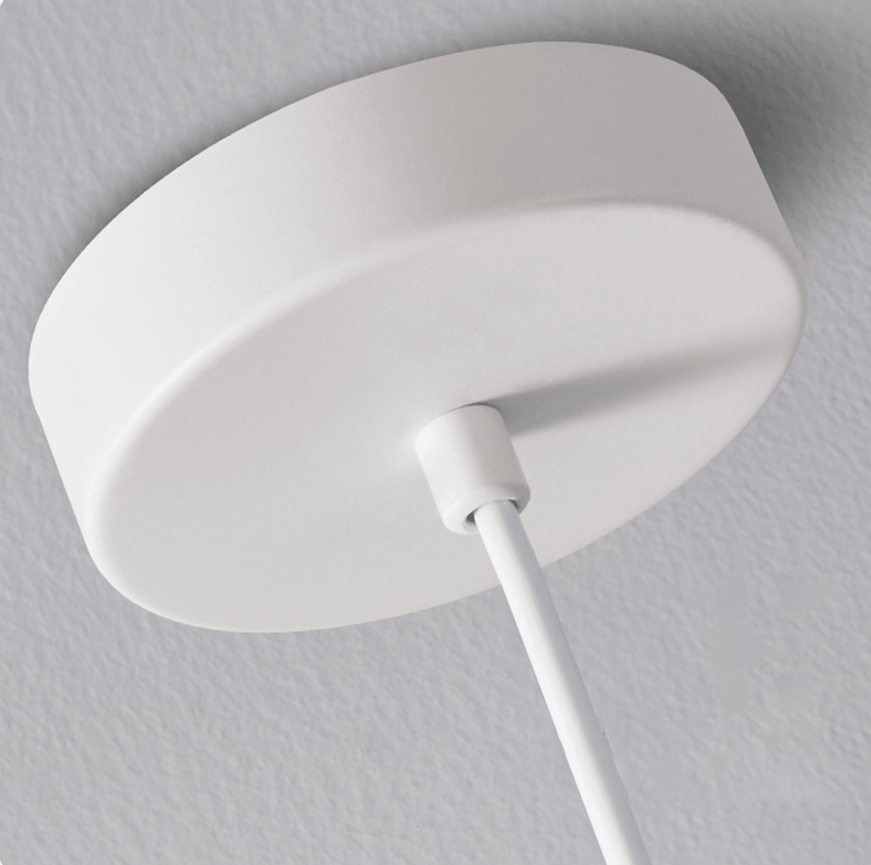 Skanto | Skandinavisk Pendellampe Treutseende Metall Minimalt Design